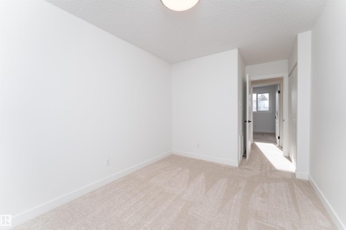 3108 142 Avenue, Edmonton, AB - Indoor Photo Showing Other Room