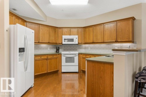 101 260 Sturgeon Road, St. Albert, AB - Indoor Photo Showing Kitchen