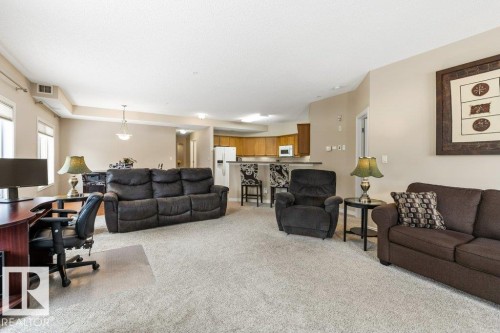 101 260 Sturgeon Road, St. Albert, AB - Indoor Photo Showing Living Room