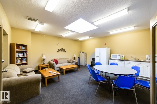 101 260 Sturgeon Road, St. Albert, AB - Indoor