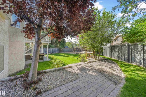 1516 Thorogood Close, Edmonton, AB - Outdoor With Backyard