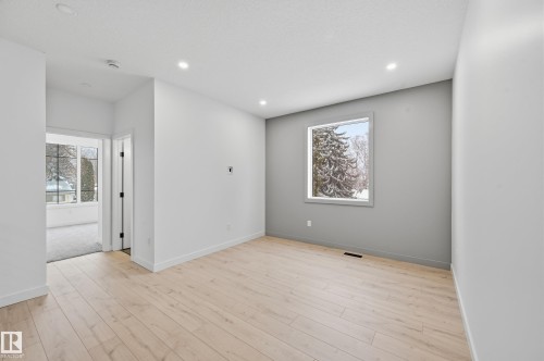 11121 51 Street, Edmonton, AB - Indoor Photo Showing Other Room