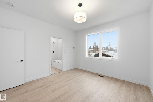 11121 51 Street, Edmonton, AB - Indoor Photo Showing Other Room