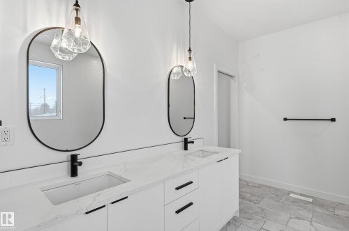 11121 51 Street, Edmonton, AB - Indoor