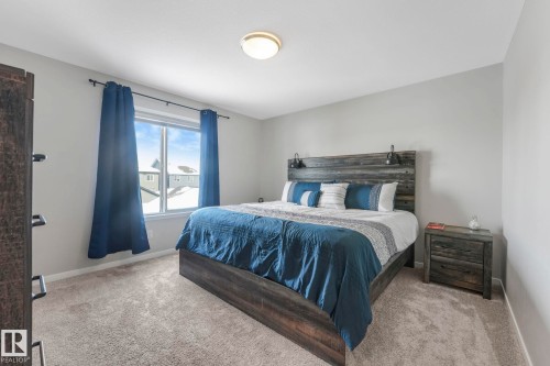 2652 Chokecherry Lane, Edmonton, AB - Indoor Photo Showing Bedroom