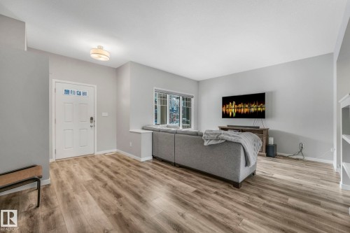 2652 Chokecherry Lane, Edmonton, AB - Indoor