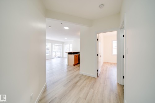 532 10023 110 Street, Edmonton, AB - Indoor Photo Showing Other Room