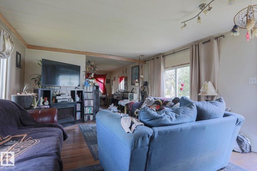 Living room with wood finished floors - 19 Ridgeway Drive Nw, Edmonton, AB - Indoor Photo Showing Living Room