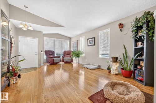 8304 170 Avenue, Edmonton, AB - Indoor