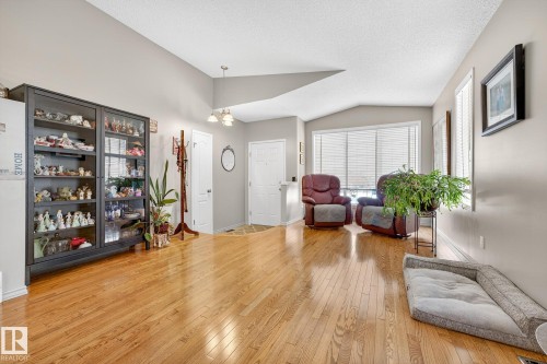 8304 170 Avenue, Edmonton, AB - Indoor