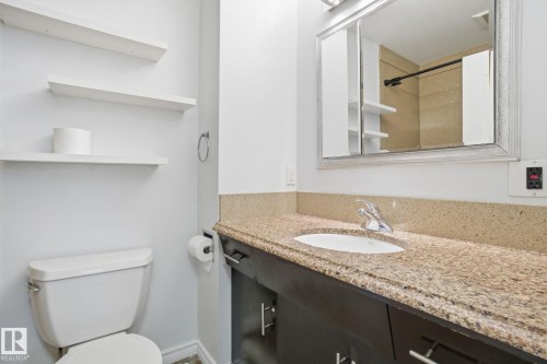 8064 Argyll Rd, Edmonton, AB - Indoor Photo Showing Bathroom