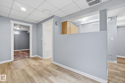 8064 Argyll Rd, Edmonton, AB - Indoor Photo Showing Other Room
