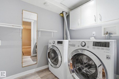 8064 Argyll Rd, Edmonton, AB - Indoor Photo Showing Laundry Room