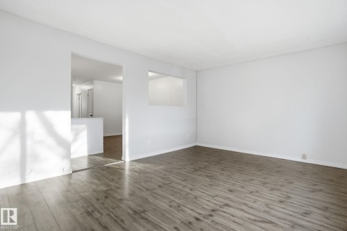 8064 Argyll Rd, Edmonton, AB - Indoor Photo Showing Other Room