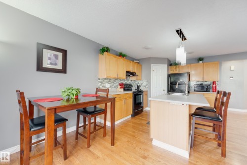 2844 40B Avenue, Edmonton, AB - Indoor