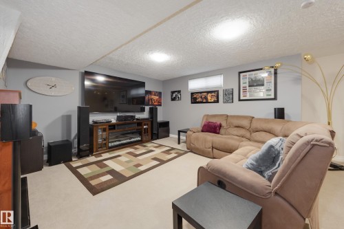 2844 40B Avenue, Edmonton, AB - Indoor