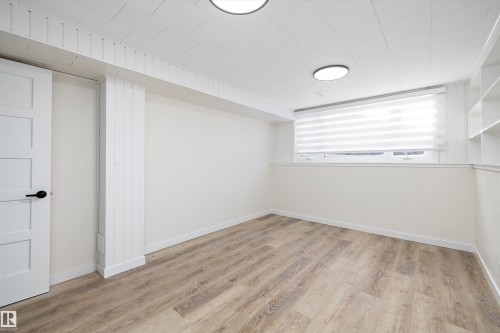 130 Callingwood Two, Edmonton, AB - Indoor Photo Showing Other Room