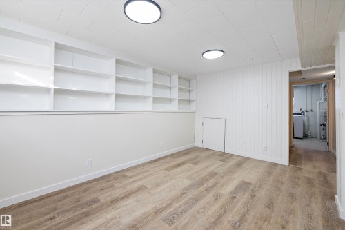 130 Callingwood Two, Edmonton, AB - Indoor Photo Showing Other Room