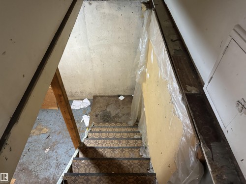 8 Sheridan Drive, St. Albert, AB - Indoor Photo Showing Other Room