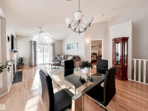 19 51 Eldorado Drive, St. Albert, AB - Indoor Photo Showing Dining Room