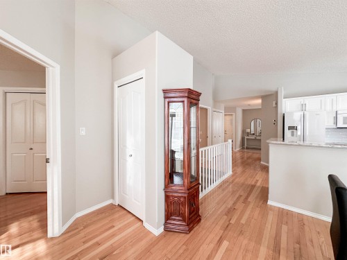 19 51 Eldorado Drive, St. Albert, AB - Indoor Photo Showing Kitchen