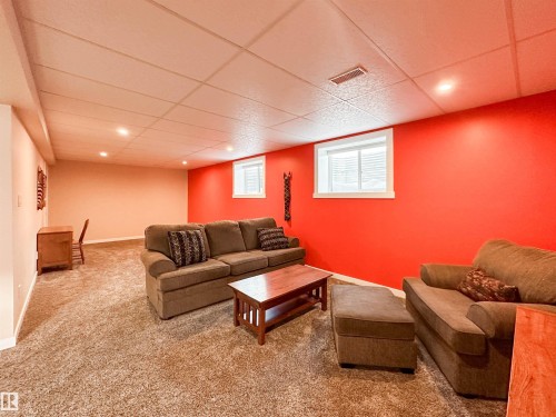 19 51 Eldorado Drive, St. Albert, AB - Indoor