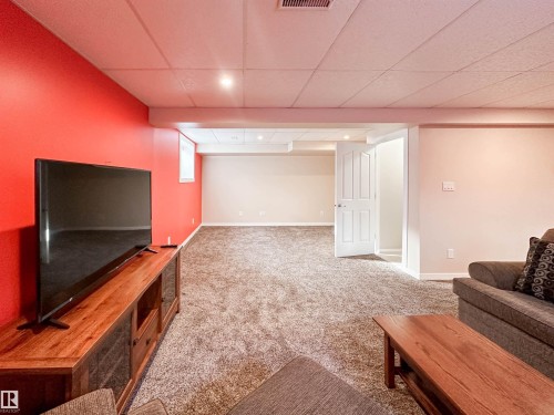 19 51 Eldorado Drive, St. Albert, AB - Indoor