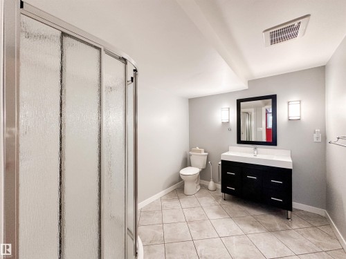 19 51 Eldorado Drive, St. Albert, AB - Indoor Photo Showing Bathroom