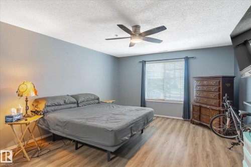 101 2098 Blackmud Creek Drive, Edmonton, AB - Indoor Photo Showing Bedroom