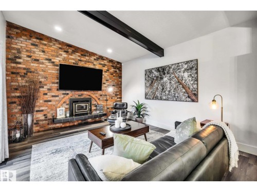 5 Gilchrist Place, St. Albert, AB - Indoor Photo Showing Living Room With Fireplace
