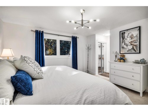 5 Gilchrist Place, St. Albert, AB - Indoor Photo Showing Bedroom
