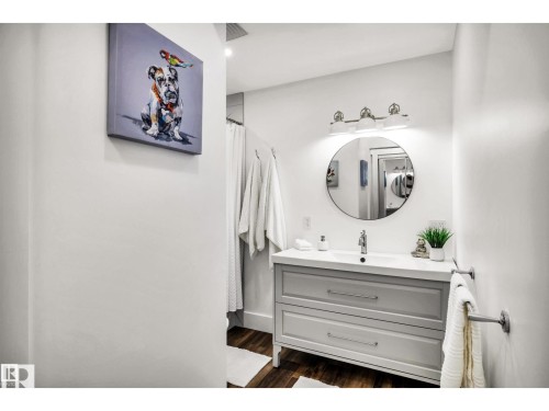 5 Gilchrist Place, St. Albert, AB - Indoor Photo Showing Bathroom