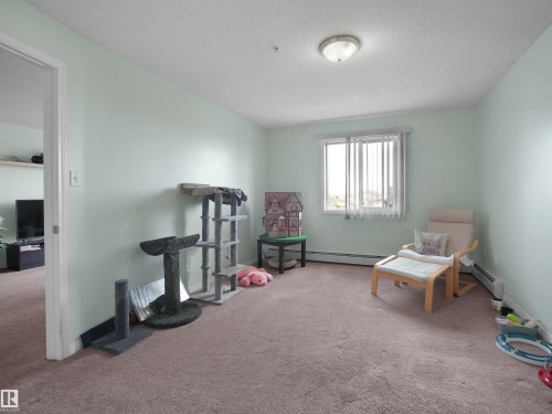 318 3425 19 St Nw, Edmonton, AB - Indoor