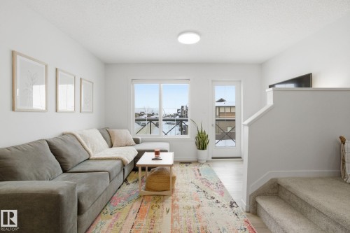 2826 192 Street, Edmonton, AB - Indoor Photo Showing Living Room