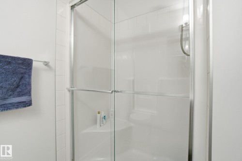 2826 192 Street, Edmonton, AB - Indoor Photo Showing Bathroom
