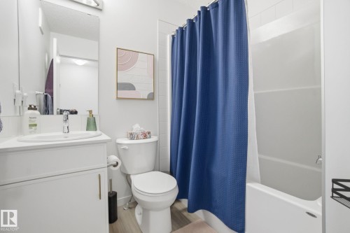 2826 192 Street, Edmonton, AB - Indoor Photo Showing Bathroom