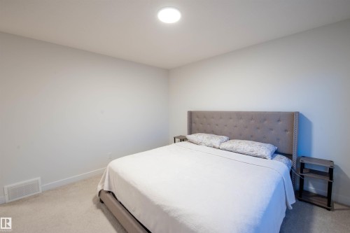3453 Craig Landing, Edmonton, AB - Indoor Photo Showing Bedroom