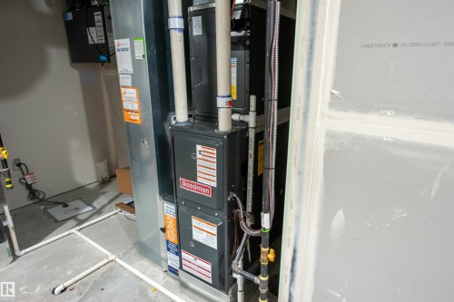 3453 Craig Landing, Edmonton, AB - Indoor Photo Showing Basement