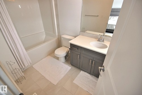 1512 157 Street, Edmonton, AB - Indoor Photo Showing Bathroom