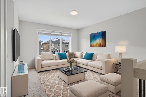 9125 Pear Drive, Edmonton, AB - Indoor Photo Showing Living Room