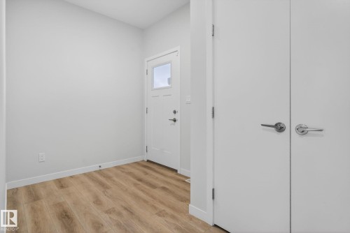 9125 Pear Drive, Edmonton, AB - Indoor Photo Showing Other Room