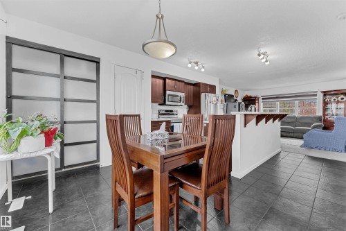 2004 32 Street, Edmonton, AB - Indoor Photo Showing Dining Room