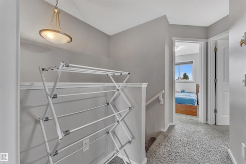 2004 32 Street, Edmonton, AB - Indoor Photo Showing Other Room