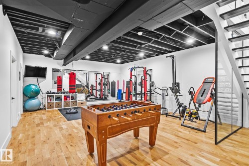 100 Wolf Willow Crescent, Edmonton, AB - Indoor Photo Showing Other Room