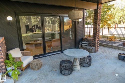 100 Wolf Willow Crescent, Edmonton, AB - Outdoor With Exterior