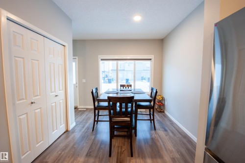 1527 16 Avenue, Edmonton, AB - Indoor Photo Showing Dining Room