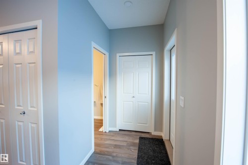 1527 16 Avenue, Edmonton, AB - Indoor Photo Showing Other Room