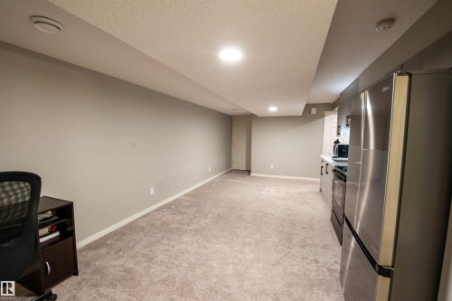 1527 16 Avenue, Edmonton, AB - Indoor