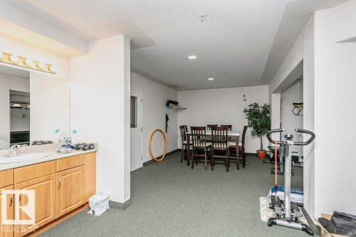 325 7801 Golf Course Road, Stony Plain, AB - Indoor