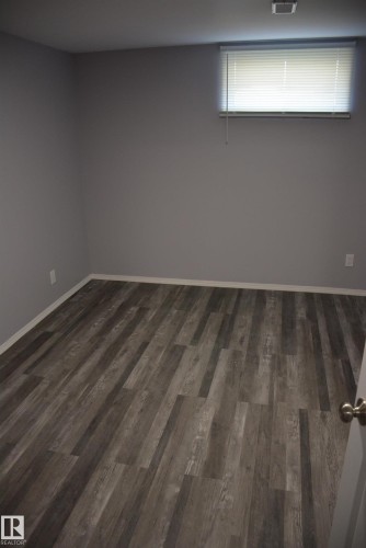 5506 56 Street, Barrhead, AB - Indoor Photo Showing Other Room